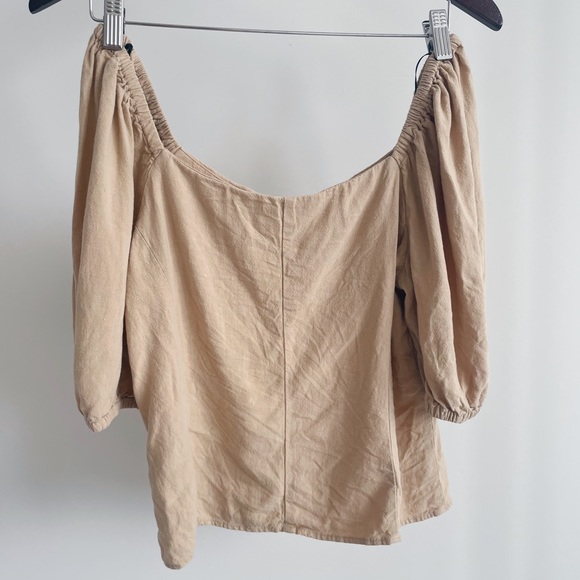 H&M linen blend top - Picture 2 of 2